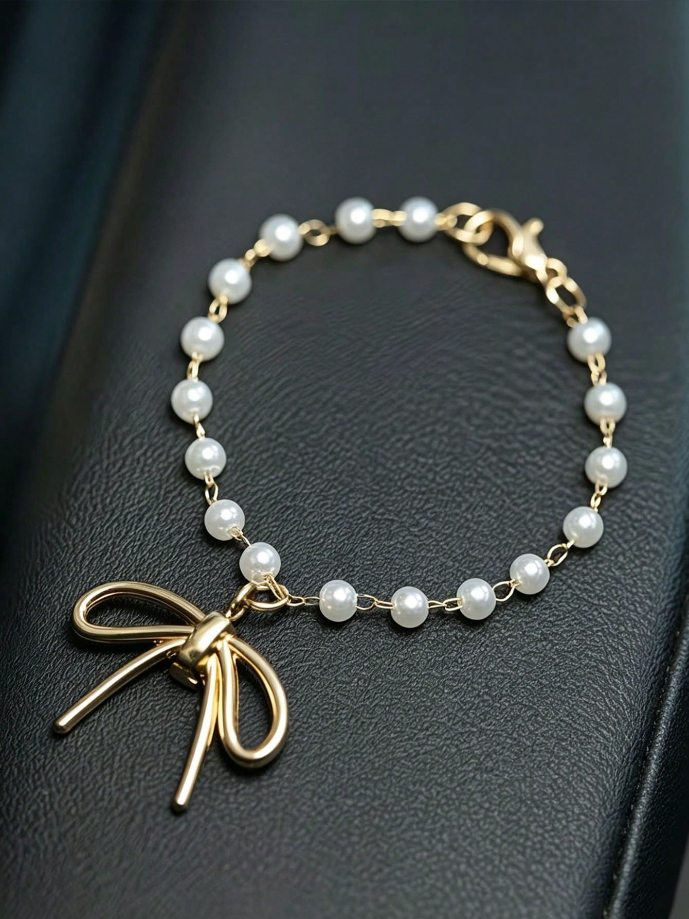 Parelboog autohanger van leger - Car Accessories Evil Eye recensie en prijs