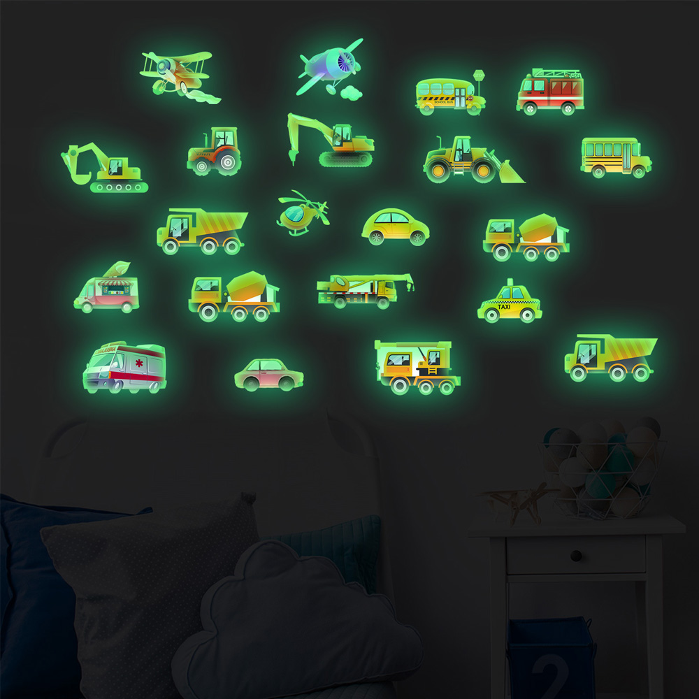 Lichtgevende auto wandsticker  - Car Accessories For Boys recensie en prijs